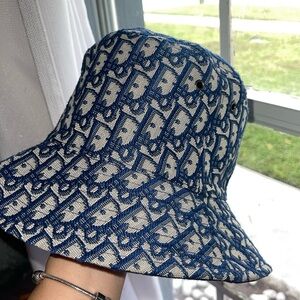 Dior bucket hat